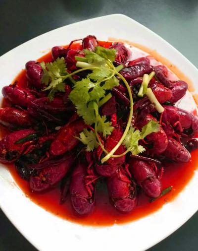 麻辣小龙虾技术培训哪里一对一教学？成都餐饮培训中心